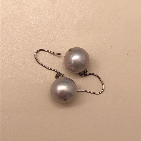 NWOT Real Pearl Dangle Earrings in Grey (Large) - Picture 5 of 6